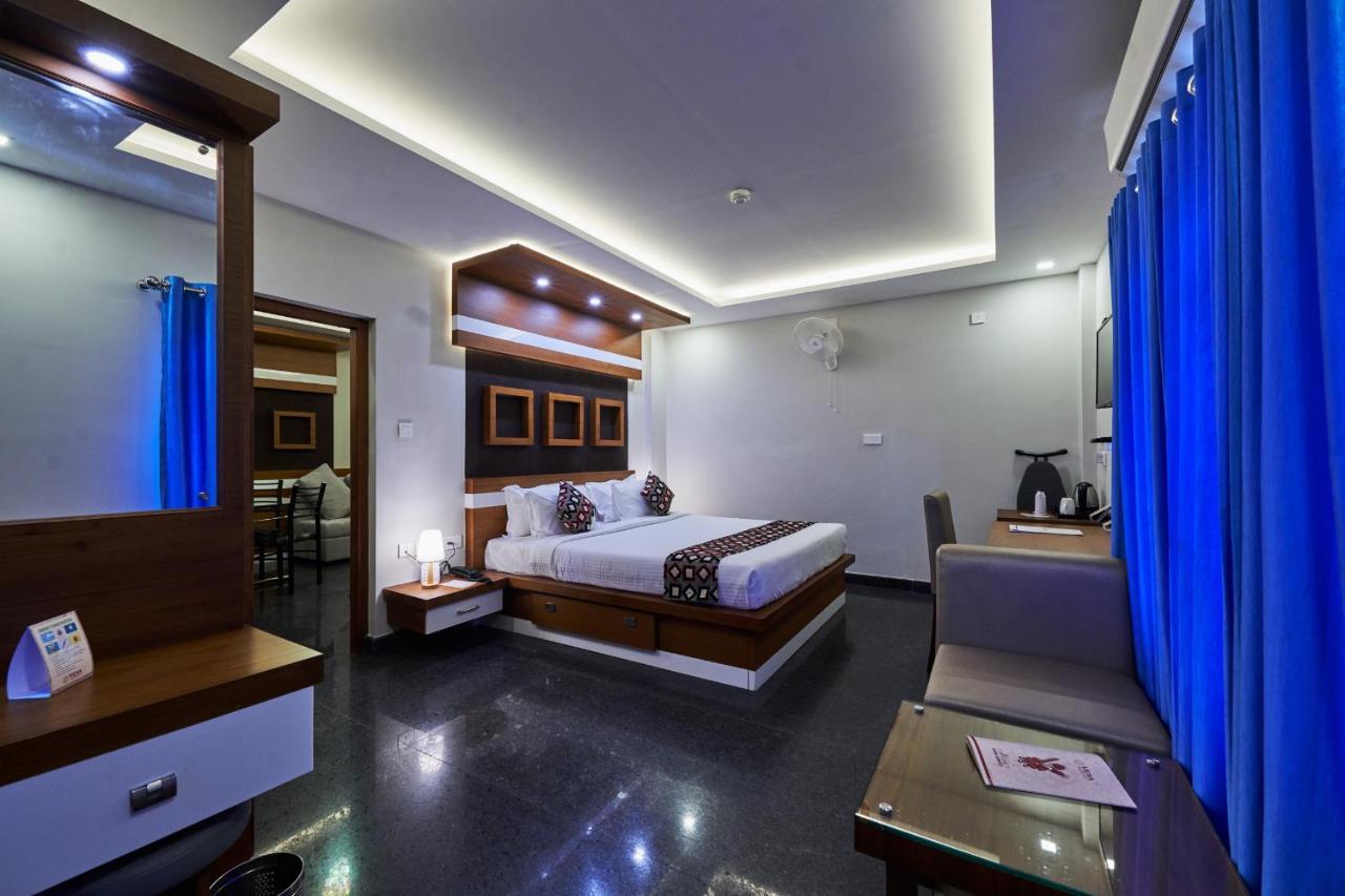 Vidya Residency Hotel Thrissur Exterior foto