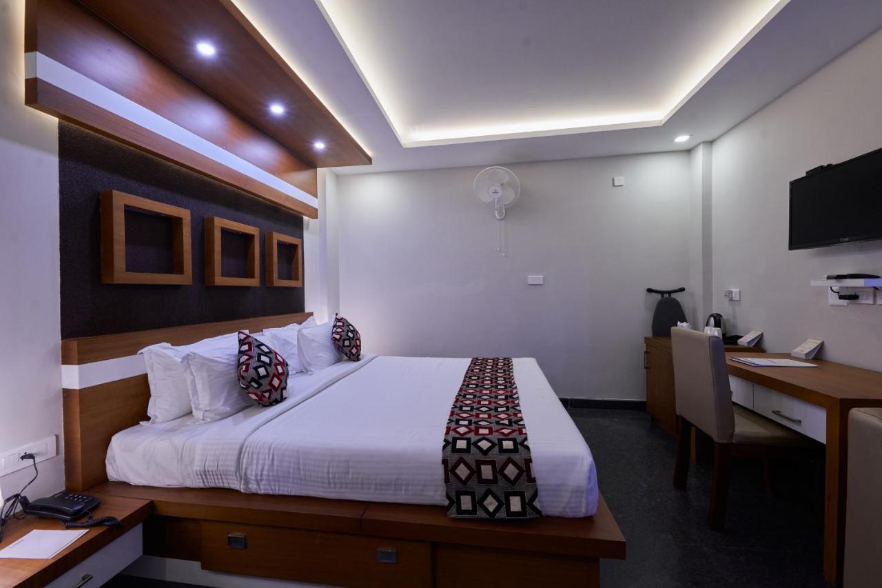 Vidya Residency Hotel Thrissur Exterior foto
