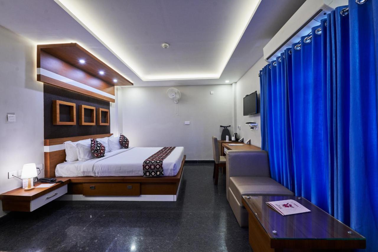 Vidya Residency Hotel Thrissur Exterior foto