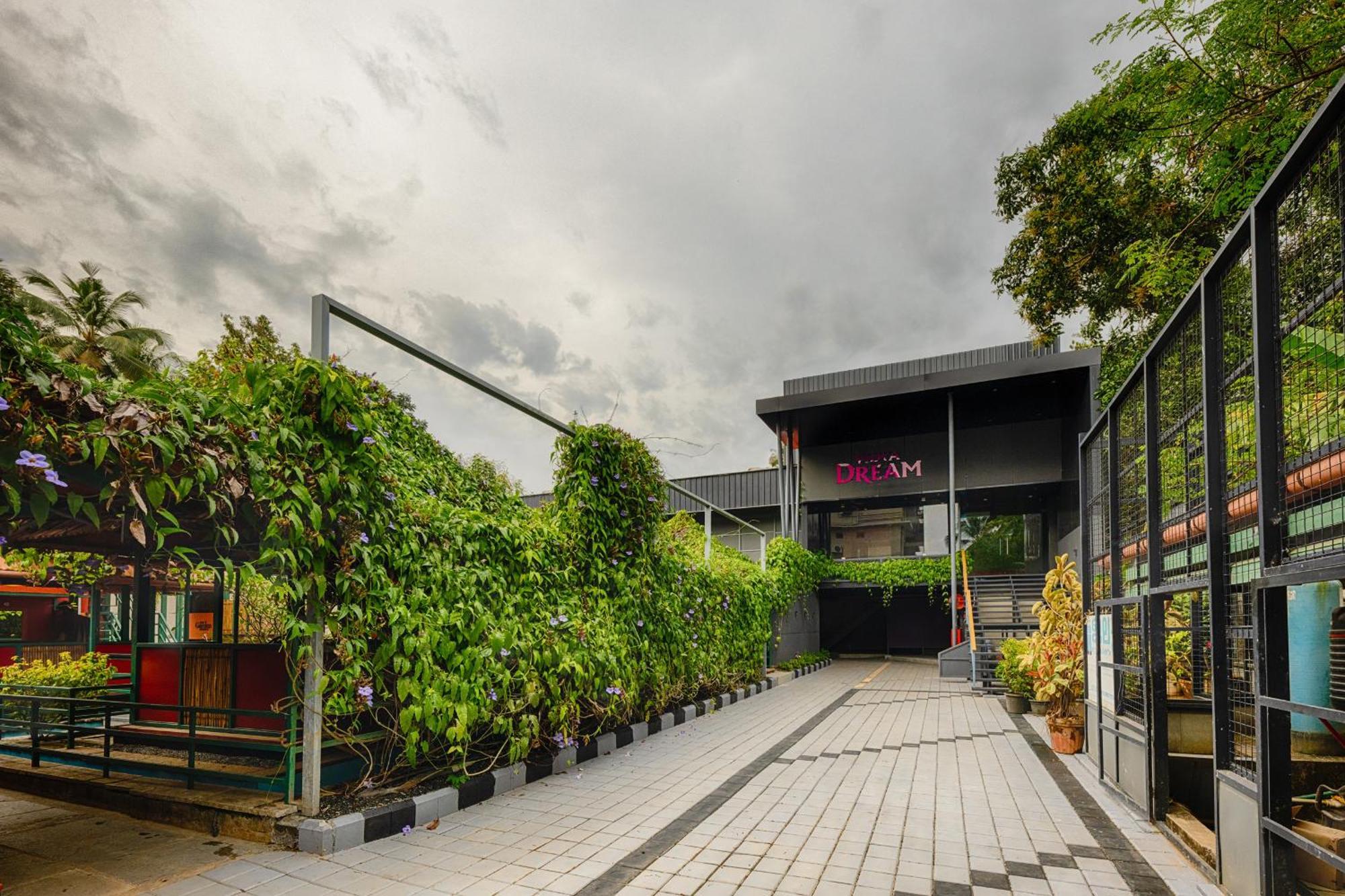 Vidya Residency Hotel Thrissur Exterior foto